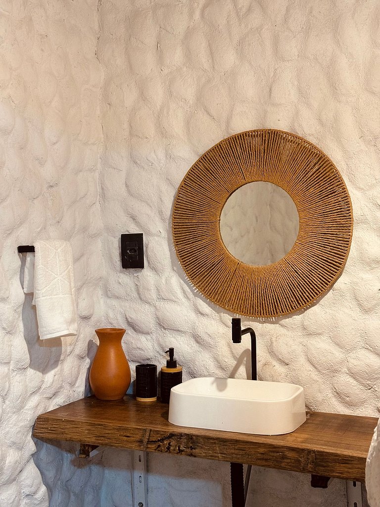 CHALÉ IPÊ | Banheira | Linha Premium | Cozinha Equipada