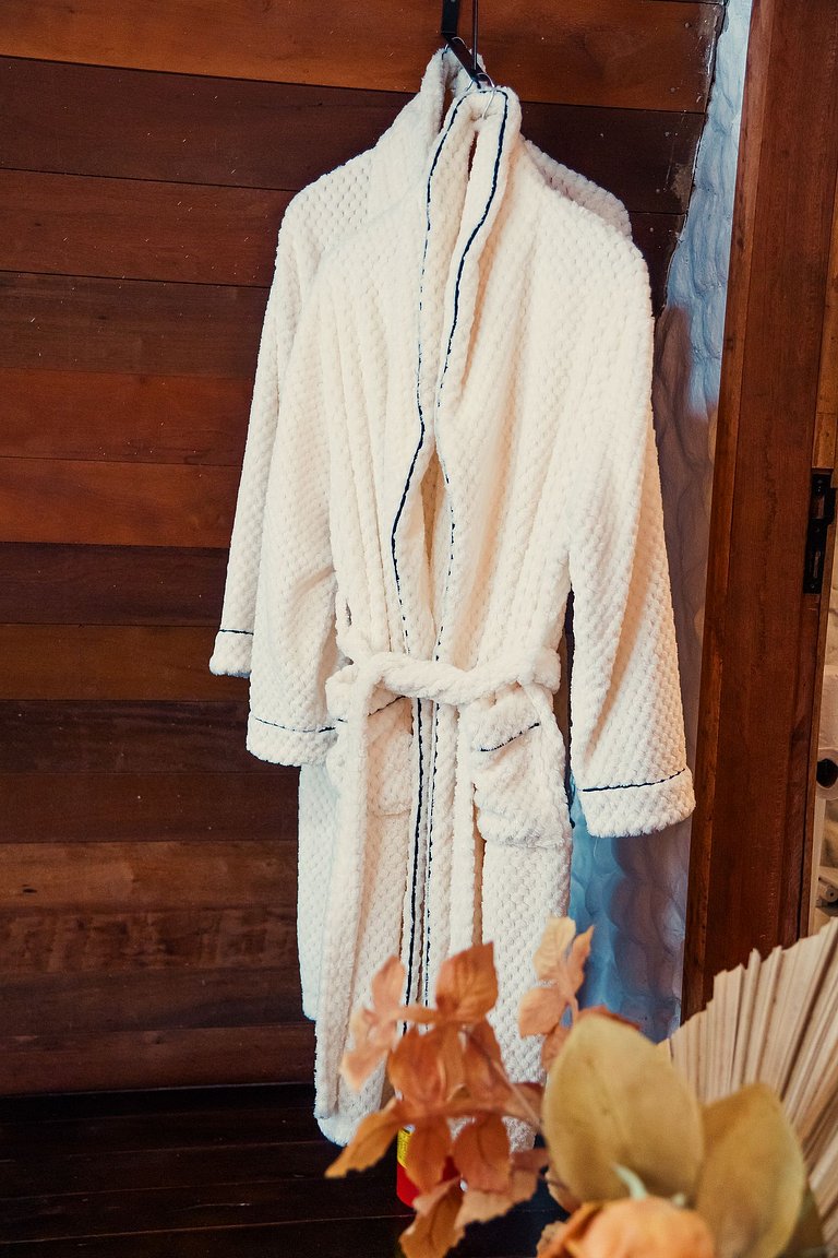 CHALÉ IPÊ | Banheira | Linha Premium | Cozinha Equipada