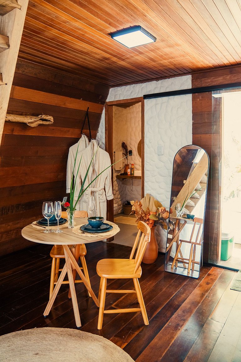 CHALÉ IPÊ | Banheira | Linha Premium | Cozinha Equipada