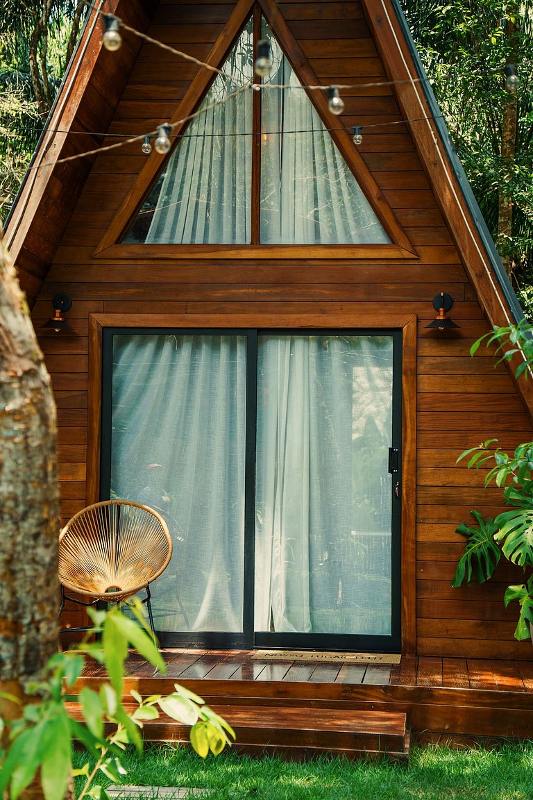 CHALÉ IPÊ | Banheira | Linha Premium | Cozinha Equipada