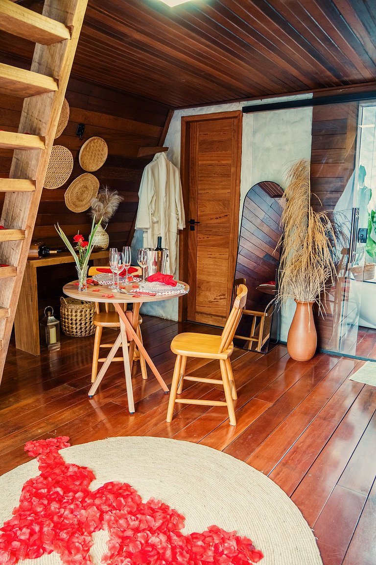 CHALÉ JATOBÁ | Linha premium | Banheira | TV